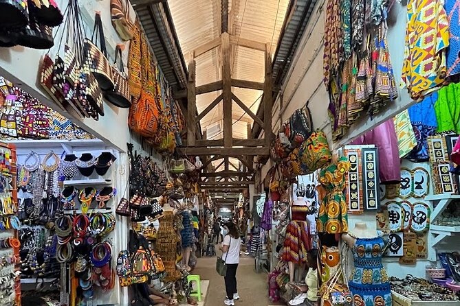 Accra Explored: A Full-Day Private City Tour for Culture Seekers - Standing at Independence Square