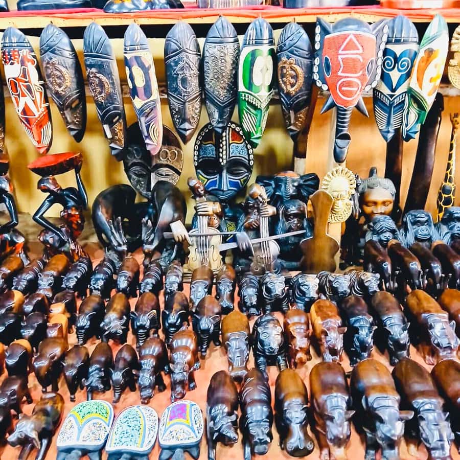 ACCRA GUIDED CITY TOUR, GHANA - Kwame Nkrumah Mausoleum and Ghana’s national story