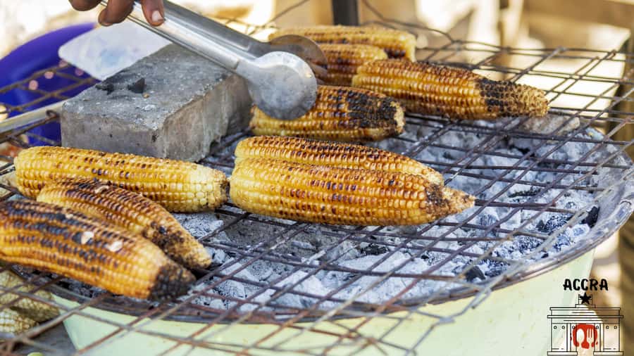 Accra Street Food Tour: Makola Market Tour With Full Lunch - From small tastes to a full local lunch