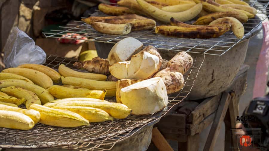 Accra Street Food Tour: Makola Market Tour With Full Lunch - Should you book the Makola Market food tour?