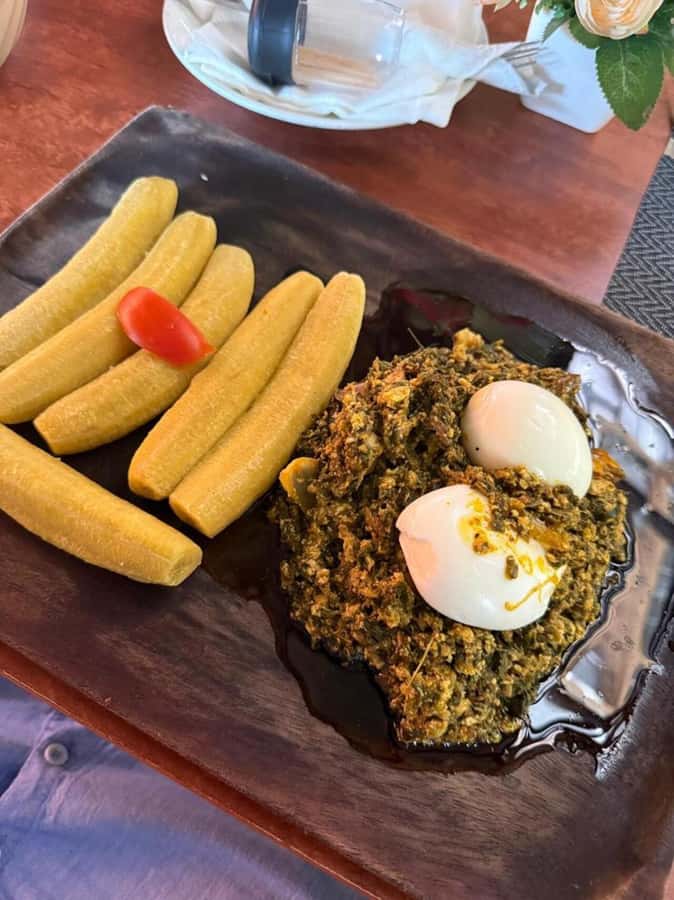 Accra Street Food Tour: Osu Night Market Tour Experience - Starting with waakye in the heart of Osu