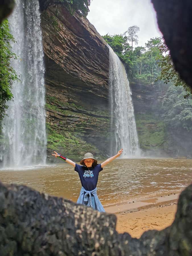 Boti Falls, Umbrella Rock, Aburi Gardens & Cocoa Farm Tour - Guides are the strongest part of the day
