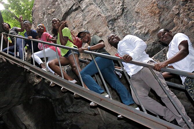 Caves and Cruise Tour in Ghana - Key points at a glance