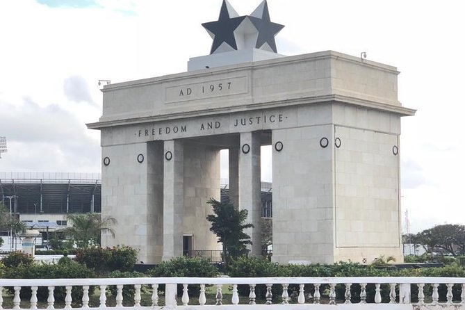 Easytourgh (Accra Tour) - What the private vehicle adds