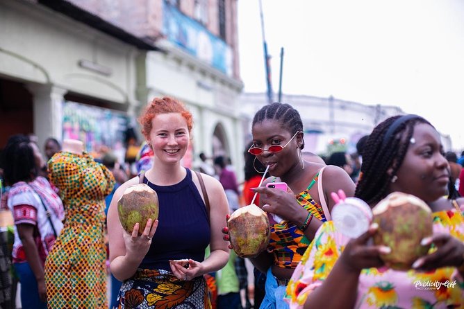 Experience Accra - Makola Market: shopping with a local hand