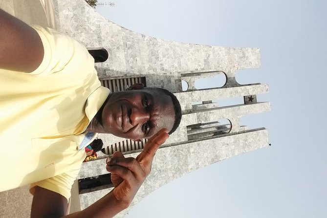 Experience the Beauty, History and the Culture Of Accra in a Day - Makola Market: Accra’s daily life in motion