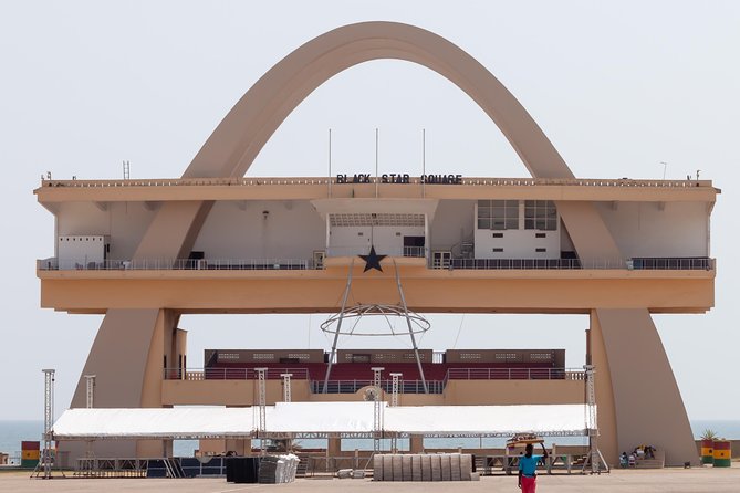 Explore Accra - Independence Square and Ghana’s Road to Freedom