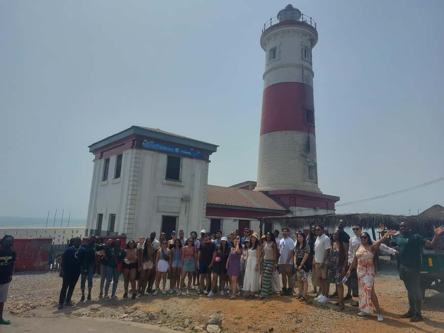 Full-Day Accra City Tour - Makola Market shows Accra at work
