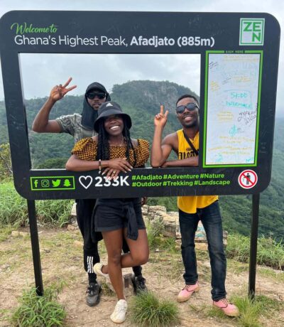 2-Day Monkey Sanctuary, Waterfall and Hiking Tour