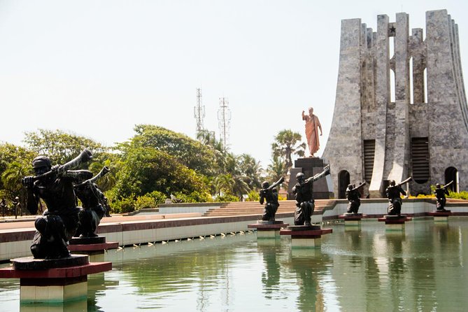 Half Day Accra City Sightseeing Tour With Guide - Centre for National Culture: crafts and bargaining