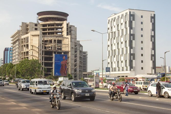 Half Day Accra City Sightseeing Tour With Guide - The guide matters most at Makola
