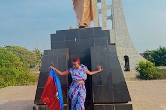 Half-Day City Tour of Accra - The Arts Center and Ghanaian crafts