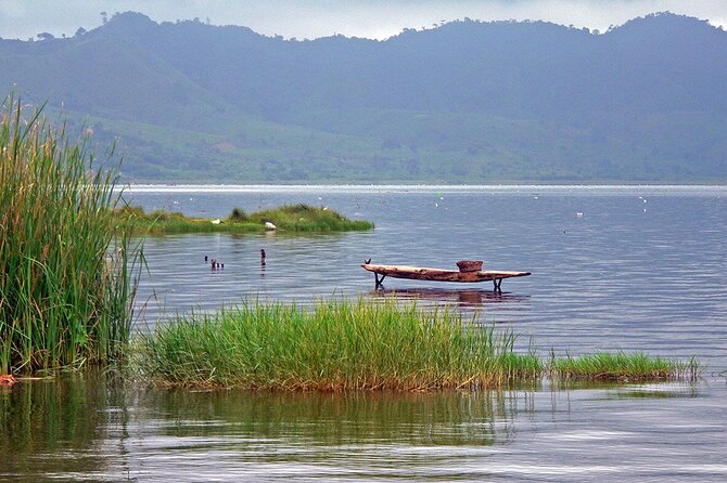 Lake Bosomtwe Boat Cruisely and Kumasi City Tours - Prempeh II Museum and royal household objects
