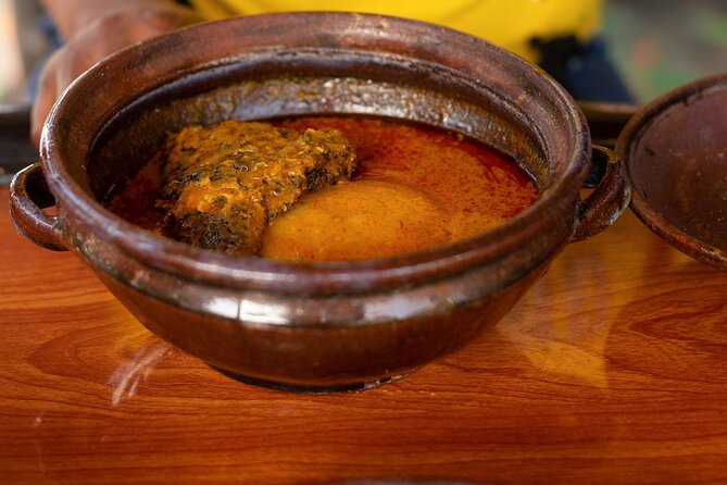 Local Ghanaian Food Tasting Tours - A market stop and restaurant meal in one outing