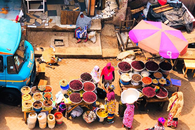 Nima Experience - Local homes and stories of migration