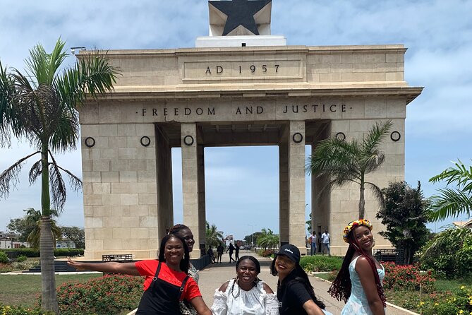 Private City Tour in Accra with Hotel Pickup and Lunch - A useful first look at Accra in half a day