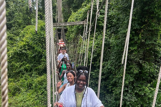 Private Sightseeing Tour in Ghana - What the guide service adds